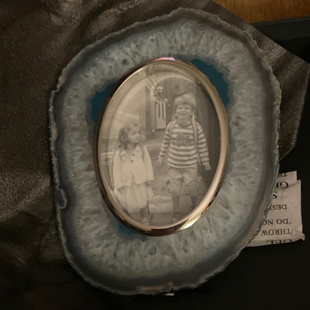 NEW IN BOX ANNA RABLABS NEW YORK TEAL AGATE FRAME 4”x3” photo 7”x5.5” frame size